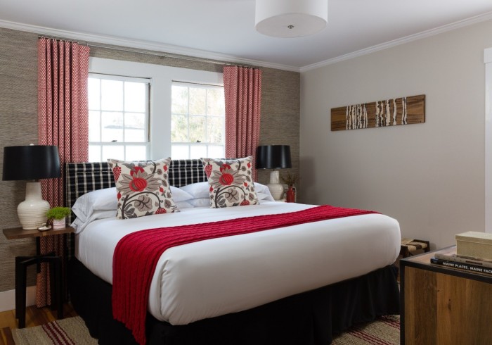 WhiteHall Inn Room Features